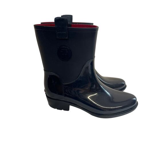 Tommy Hilfigure rain boots 10 Med. blue with red inside. - Picture 1 of 10